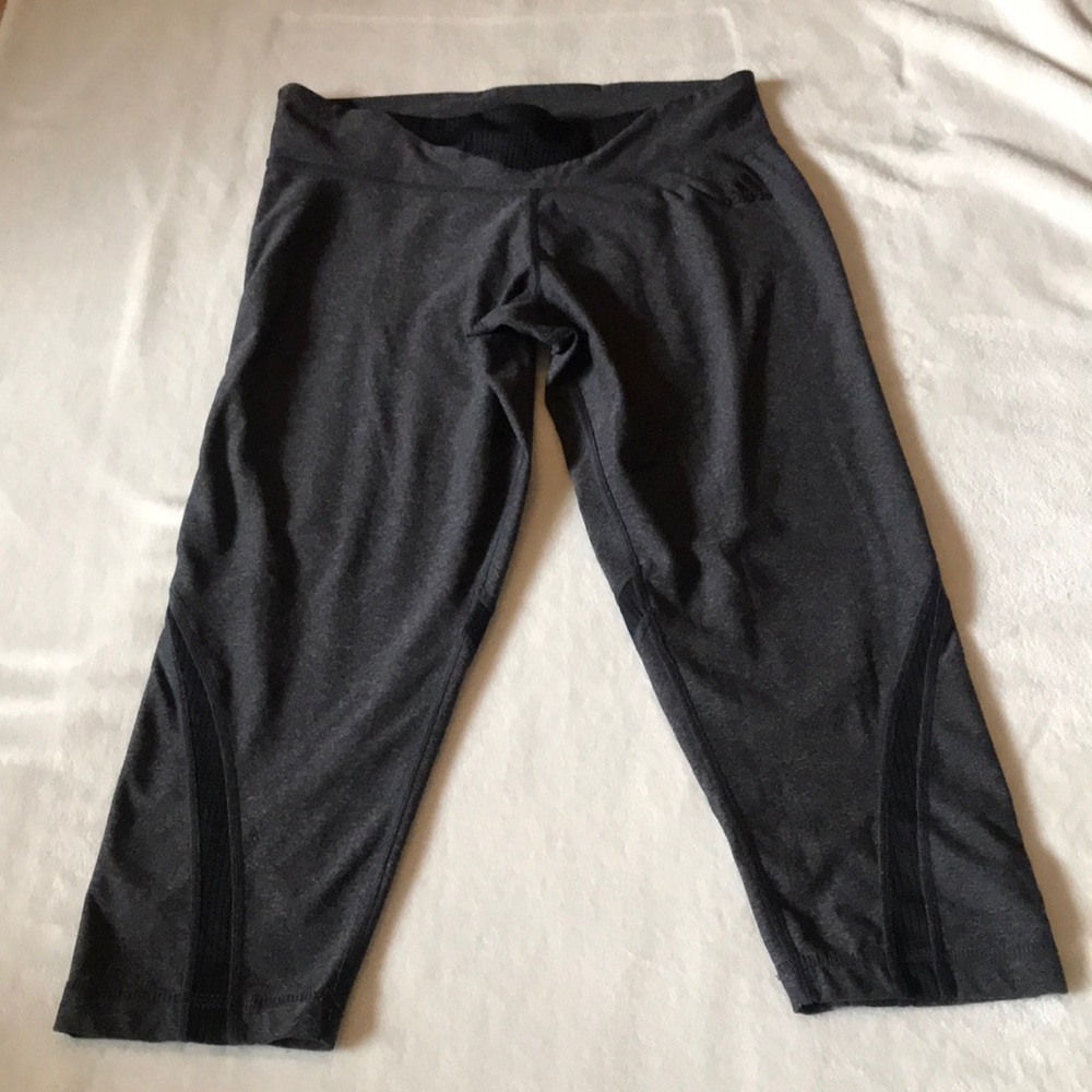 Adidas cropped leggings 🧘🏻‍♀️🏃🏻‍♀️
